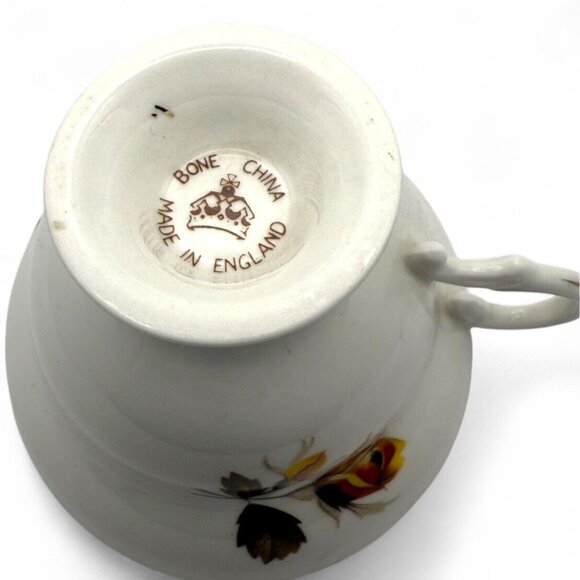 Vintage Bone China Tea Cup With Yellow Rose Design & Gold Trim - Picture 3 of 3